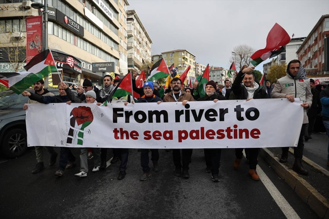 AA-20231217-33208096-33208092-PROPALESTINIAN_DEMONSTRATION_IN_ISTANBUL