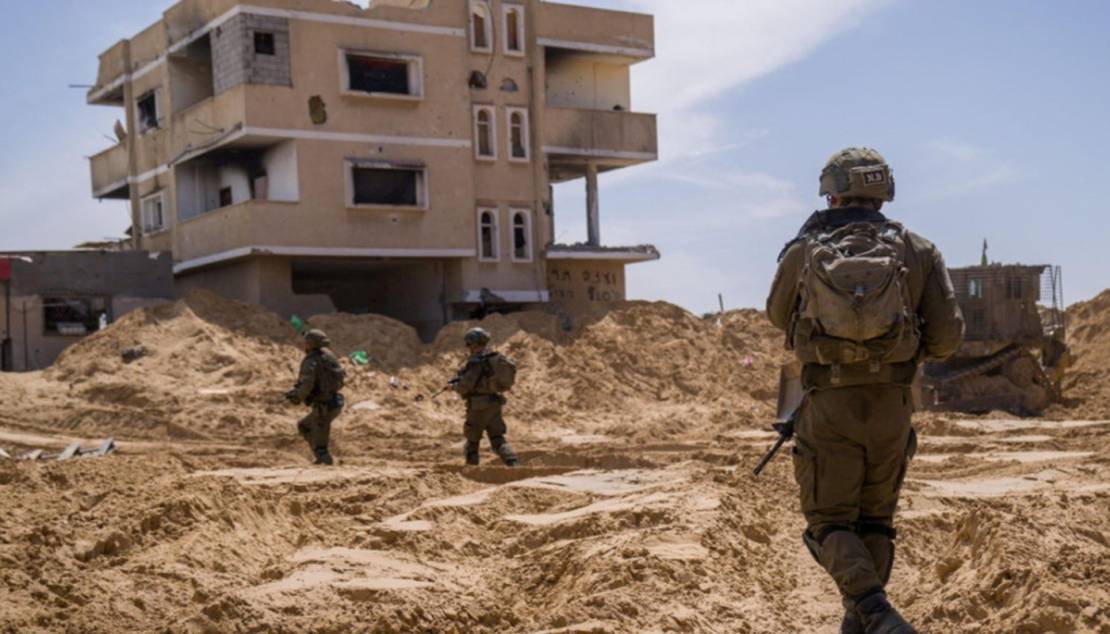 photo-ar-israeli-army-announces-it-bombed-an-arms-depot-in-the-northern-gaza-strip