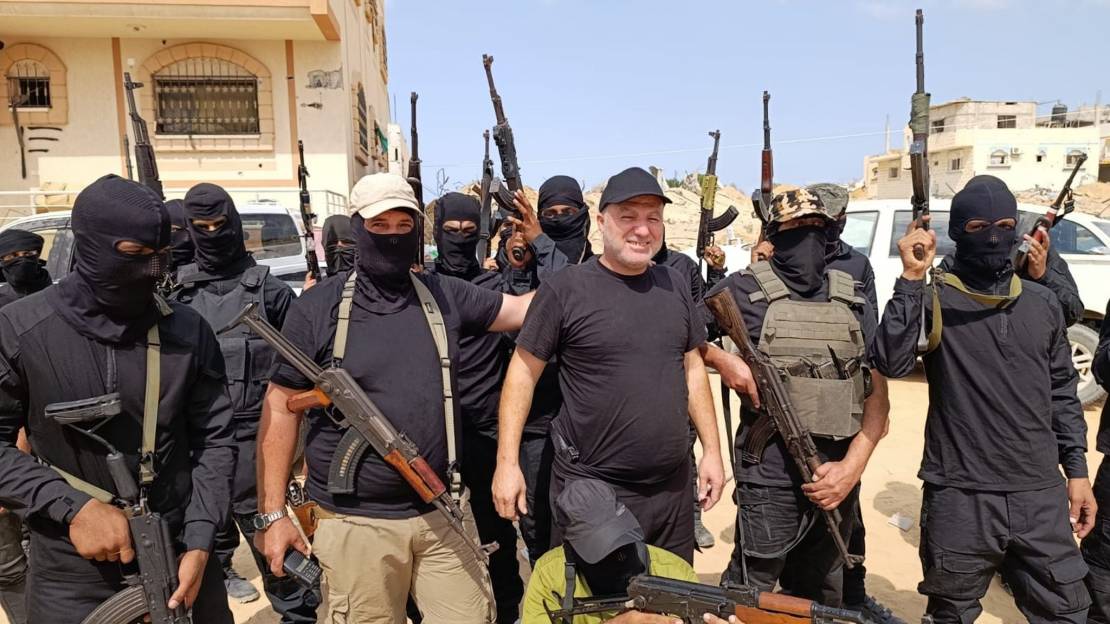 زعيم-ميليشيات-موالية-للاحتلال-في-غزة-يلمّح-بتلقيه-دعماً-من-أبوظبي