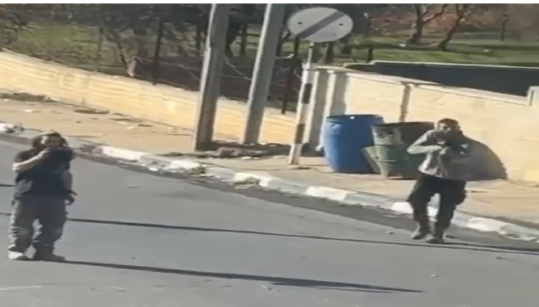 2-60267599-a337-471f-9e04-8bc462991b2c