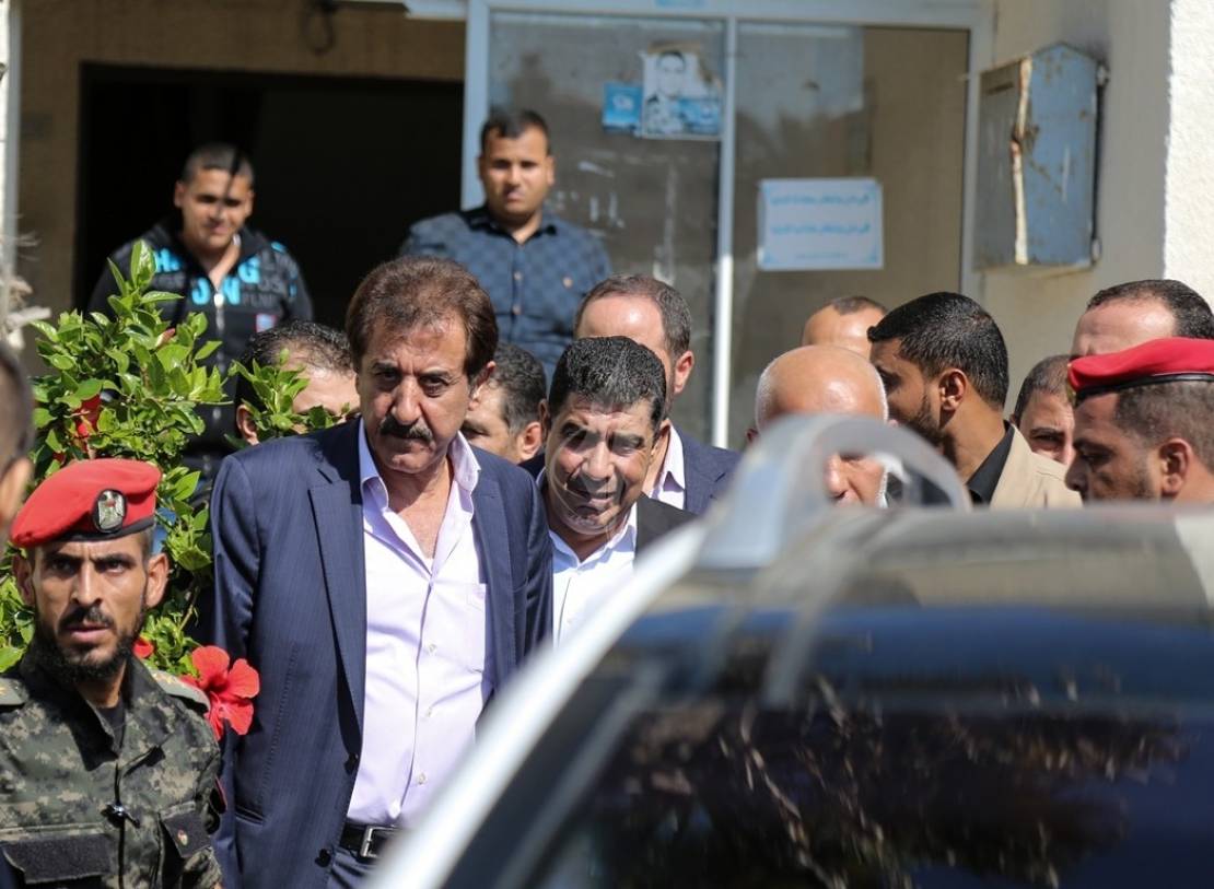 6383f6ea08bd75f2f1695d27951c8c3c