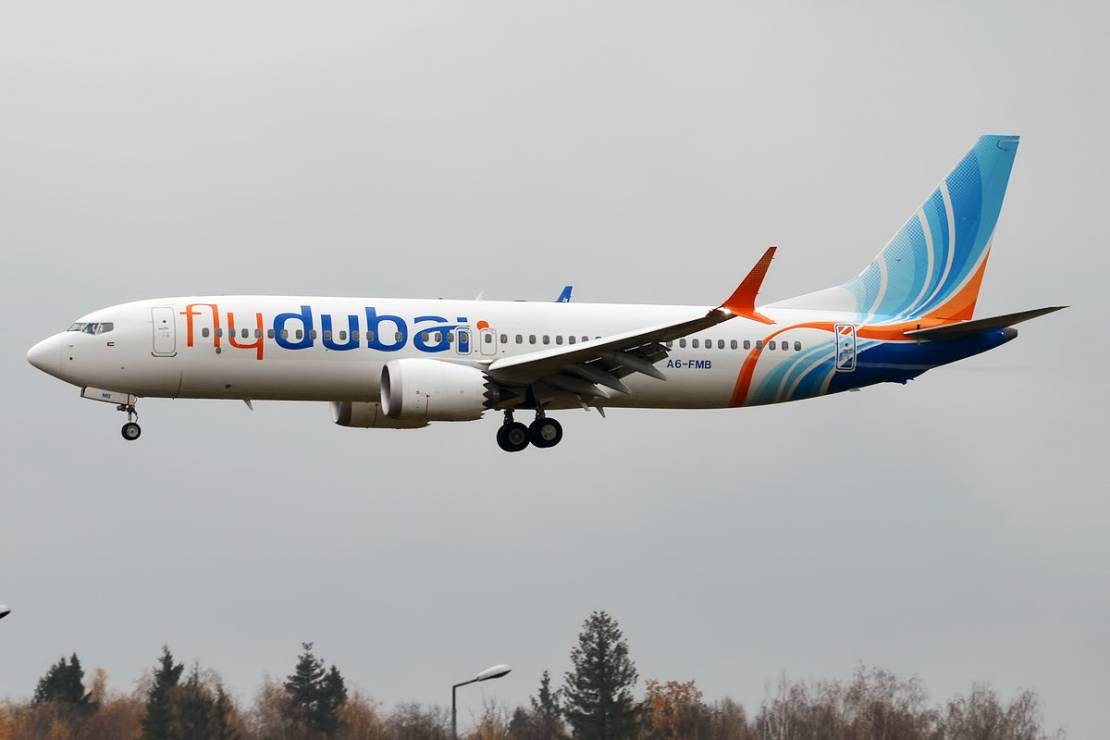 FlyDubai,_A6-FMB,_Boeing_737-8_MAX_(30728990597)