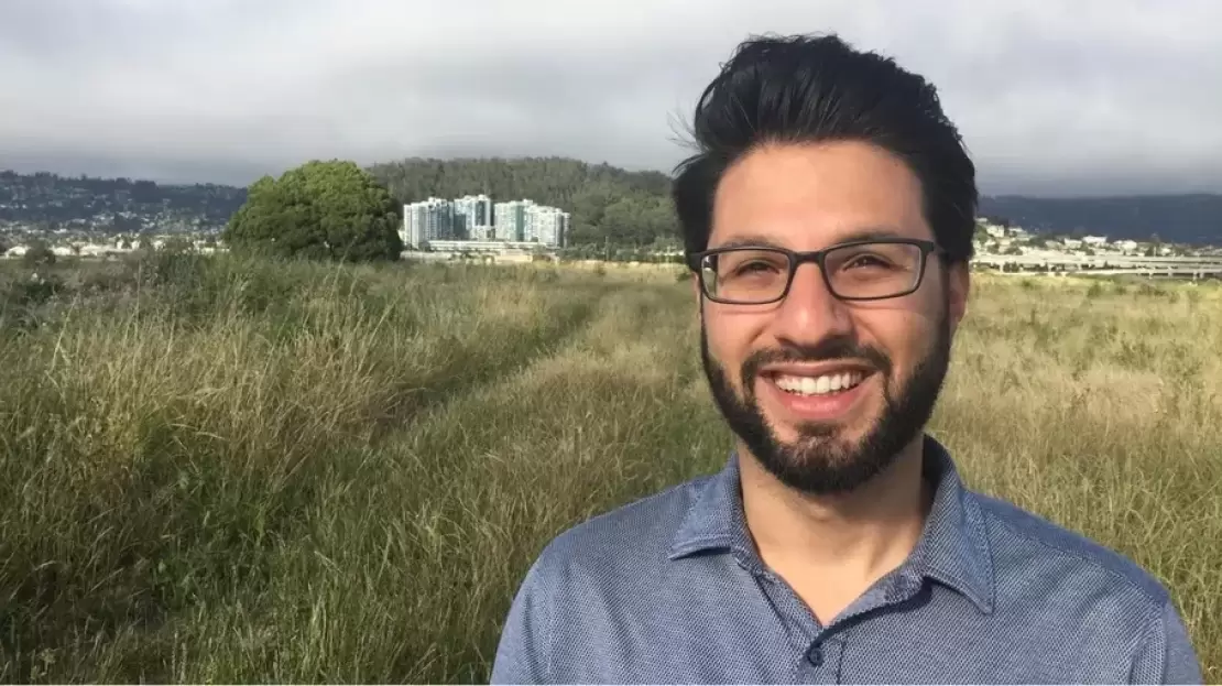 42026416352137753893