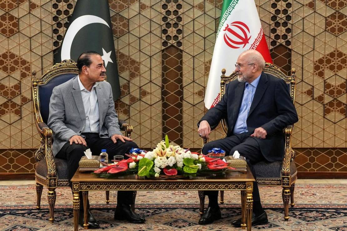 2026-05-23T142522Z_1075206698_RC22FLAO81KZ_RTRMADP_3_IRAN-CRISIS-PAKISTAN
