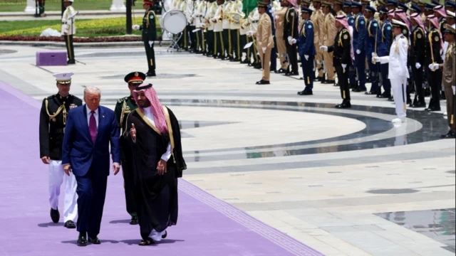 https://qudsn.co/زيارة ترامب للمنطقة ووقف الحرب على غزة