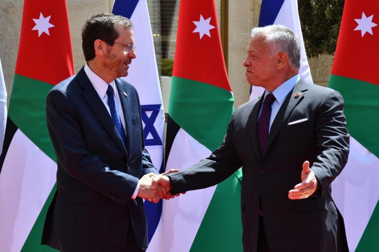 https://qudsn.co/الأردن يؤمن الغطاء الجوي للاحتلال: 