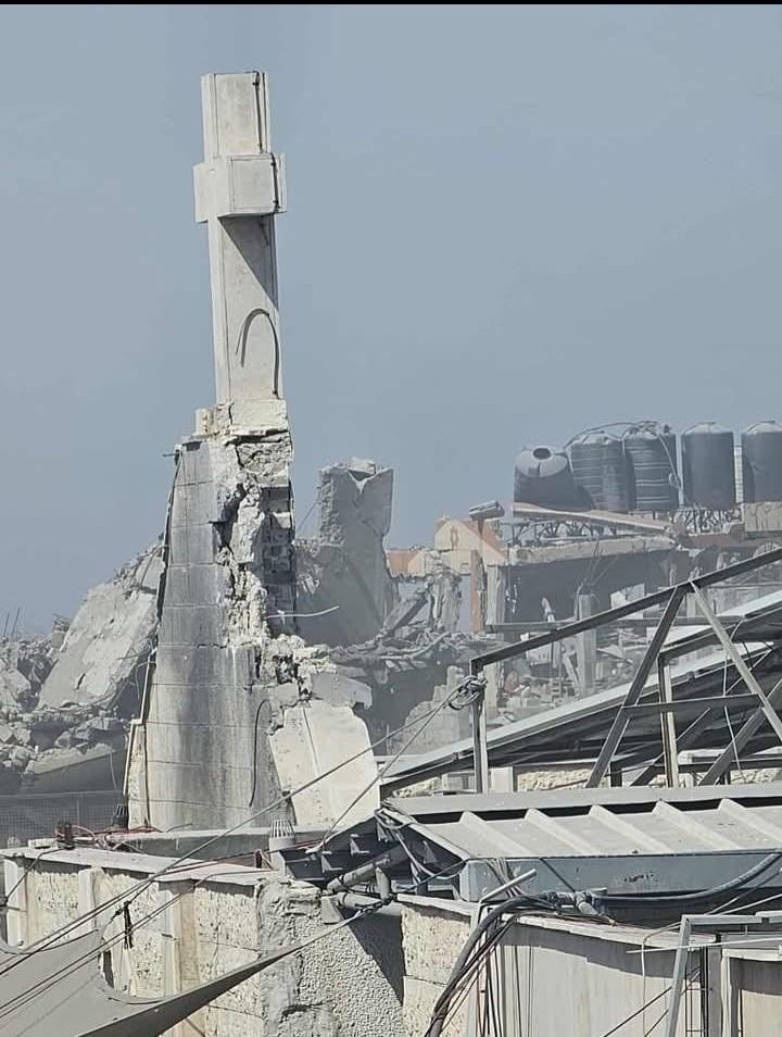 شهيدان وجرحى في قصف الاحتلال كنيسة دير اللاتين بغزة والفاتيكان يندد بالعدوان