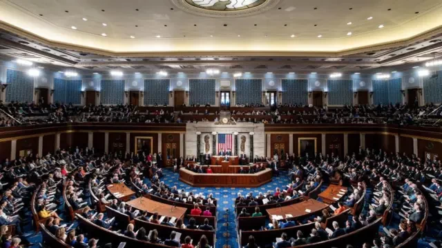 https://qudsn.co/الكونغرس يحذر من مجاعة كارثية في غزة ويحمّل الاحتلال المسؤولية 