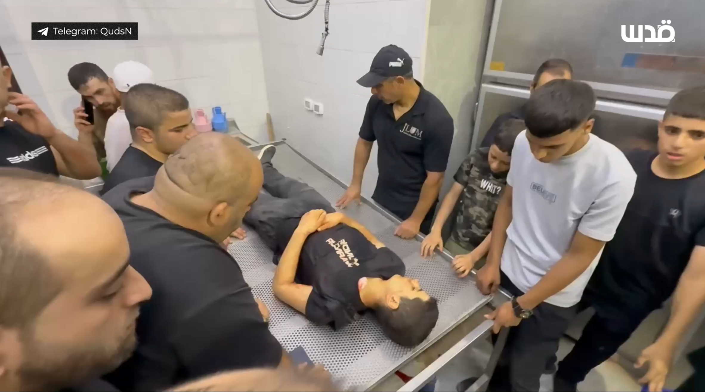 شهيدان في مخيم جنين خلال تفقد الأهالي منازلهم 