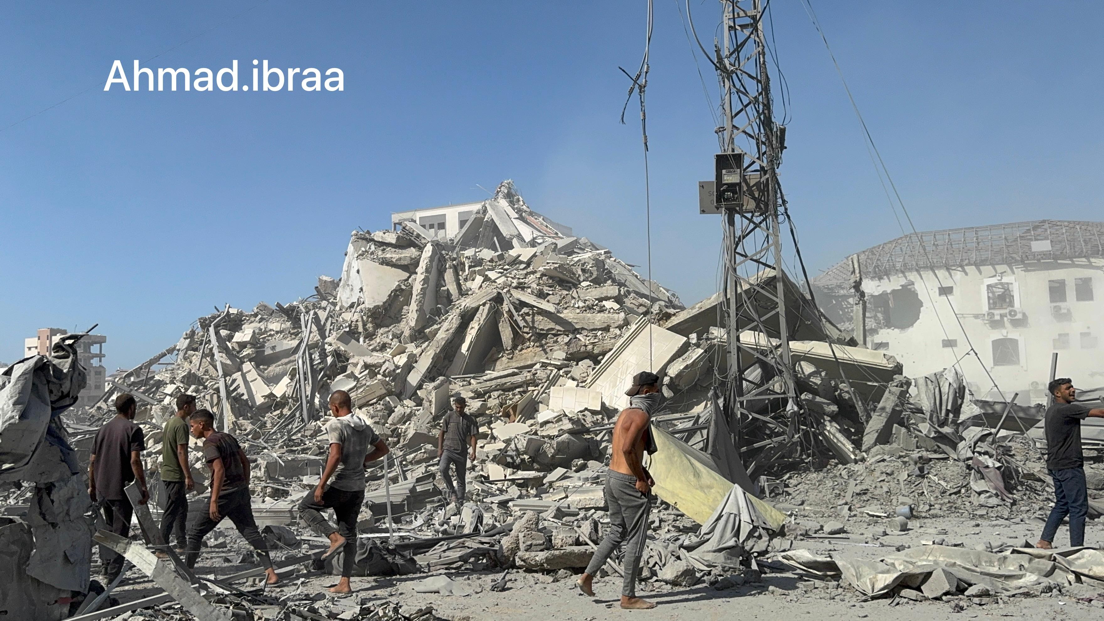 تدمير الأبراج مستمر.. الاحتلال يدمر برج الرؤيا في مدينة غزة