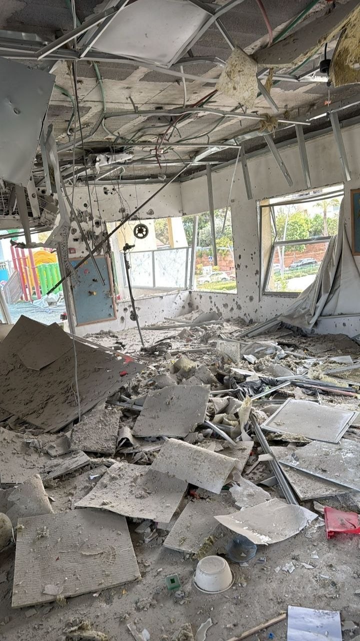 فلسطين – فيديو وصور| صاروخ إيراني يضرب تل أبيب ويتسبب في سقوط ضحايا