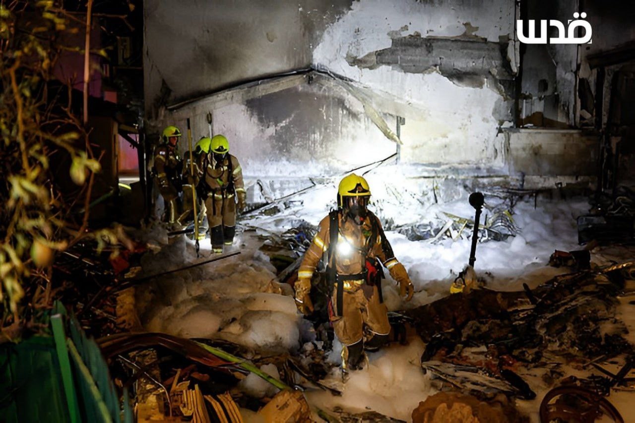 فلسطين – أصيب 15 إسرائيليا نتيجة قصف حزب الله لمبنى في نهاريا