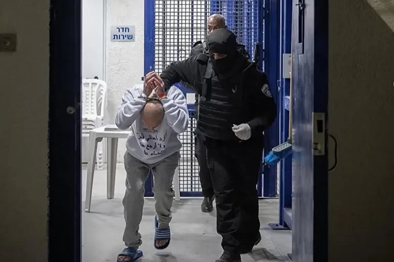 فلسطين – ضوء أخضر للاغتصاب.. الاحتلال يغلق قضية اغتصاب أسير فلسطيني في سدي تمان